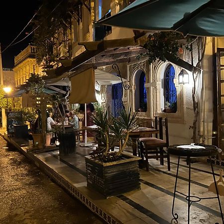 L'Artisan Hotel Harqalah Exterior photo